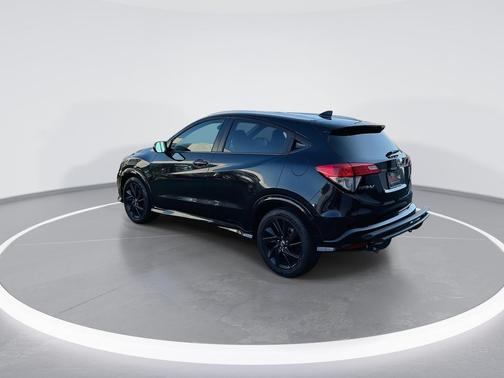 Crystal Black Pearl 2022 Honda HR-V AWD Sport