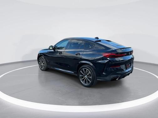 2022 BMW X6 xDrive40i