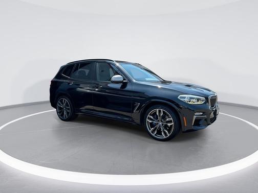 Black Sapphire Metallic 2018 BMW X3 M40i