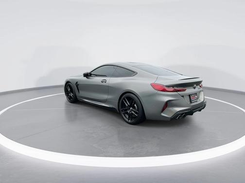 2020 BMW M8 