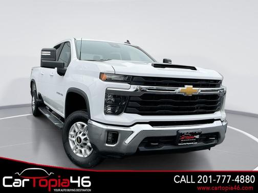 Summit White 2025 Chevrolet Silverado 2500 LT