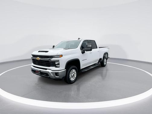 Summit White 2025 Chevrolet Silverado 2500 LT