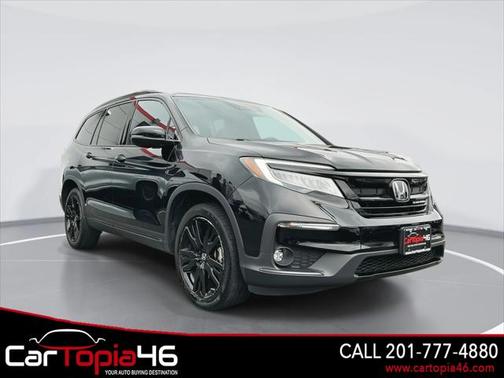 2022 Honda Pilot AWD Black Edition