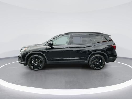 2022 Honda Pilot AWD Black Edition