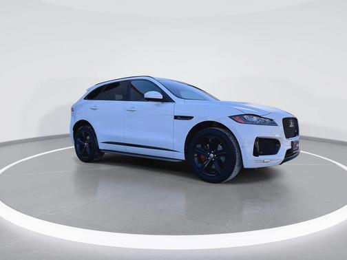 2018 Jaguar F-PACE S