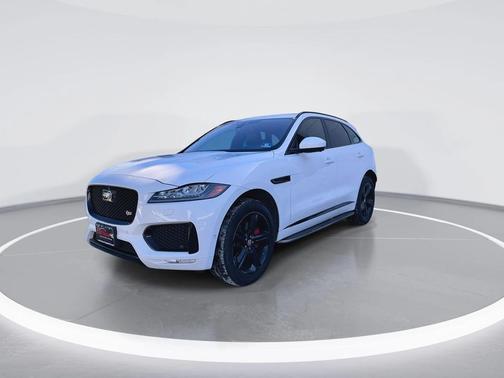 2018 Jaguar F-PACE S