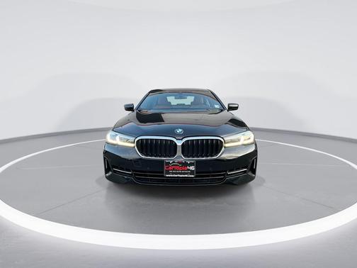 Black Sapphire Metallic 2023 BMW 540 i xDrive