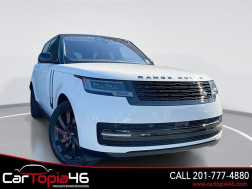 White 2023 Land Rover Range Rover P400 SE
