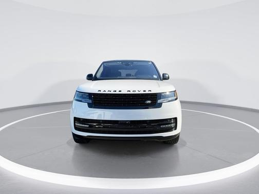 White 2023 Land Rover Range Rover P400 SE