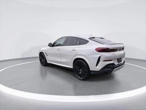 2022 BMW X6 xDrive40i