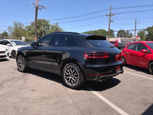 2018 Porsche Macan Base