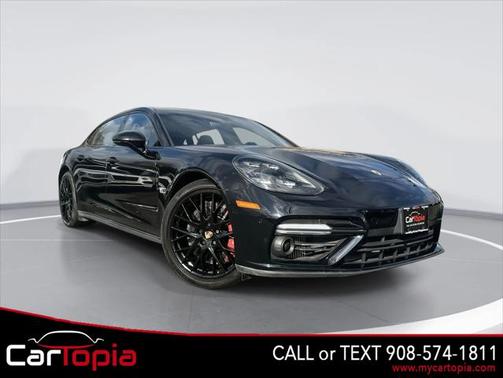 2018 Porsche Panamera Turbo Executive