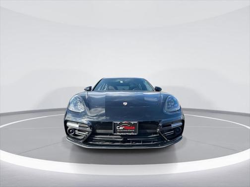 2018 Porsche Panamera Turbo Executive
