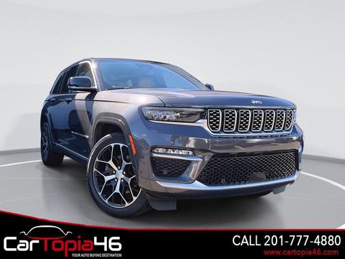 2022 Jeep Grand Cherokee Summit