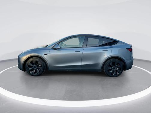 2025 Tesla Model Y Long Range Dual Motor All-Wheel Drive
