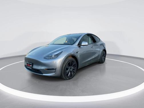 2025 Tesla Model Y Long Range Dual Motor All-Wheel Drive