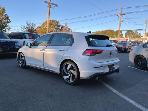 2024 Volkswagen Golf GTI 2.0T S DSG