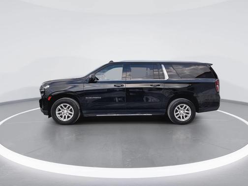 2022 Chevrolet Suburban LT