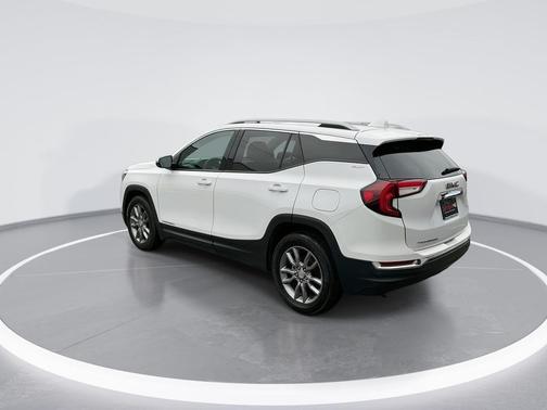 Summit White 2023 GMC Terrain SLT