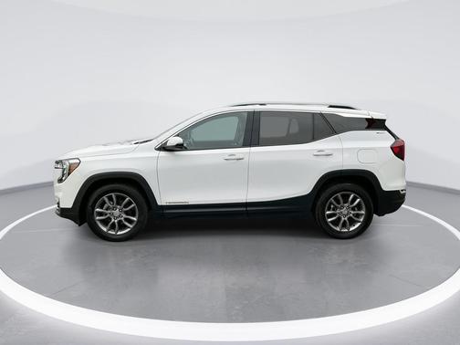 Summit White 2023 GMC Terrain SLT