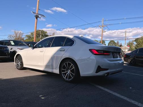 2019 BMW 330