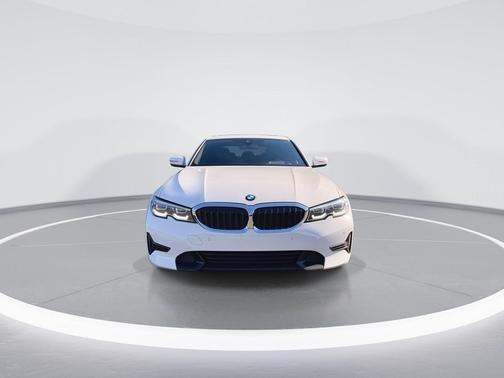 2019 BMW 330 