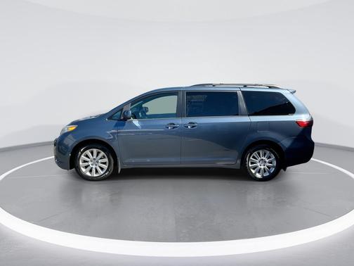 Shoreline Blue Pearl 2016 Toyota Sienna LE