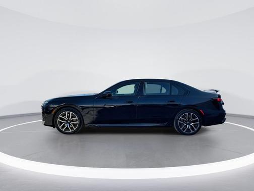 2023 BMW 760 i xDrive