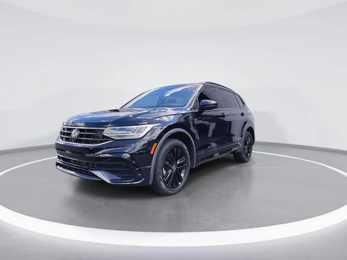 2022 Volkswagen Tiguan 2.0T SE R-Line Black 4MOTION