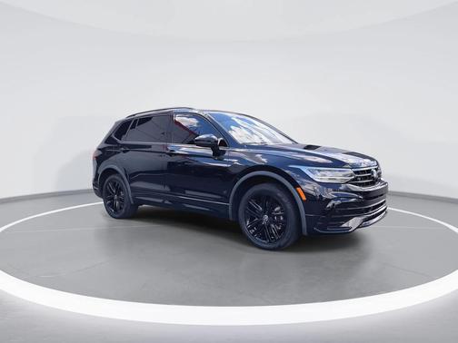 2022 Volkswagen Tiguan 2.0T SE R-Line Black 4MOTION