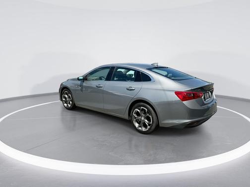 Sterling Gray Metallic 2023 Chevrolet Malibu FWD 1LT