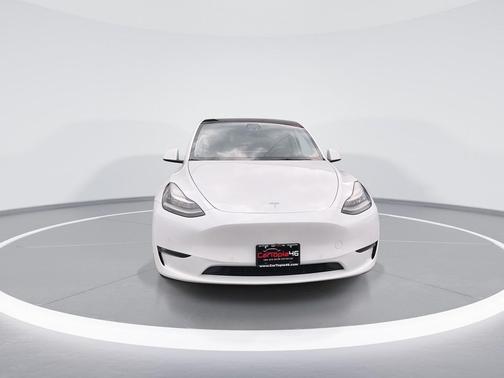 2022 Tesla Model Y Long Range Dual Motor All-Wheel Drive
