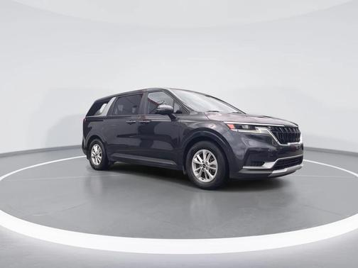 2022 Kia Carnival LX