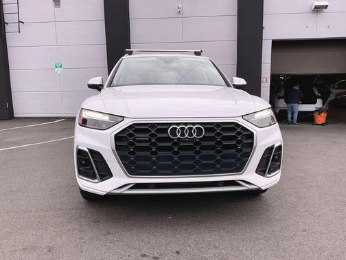 2024 Audi Q5 45 S line Premium Plus