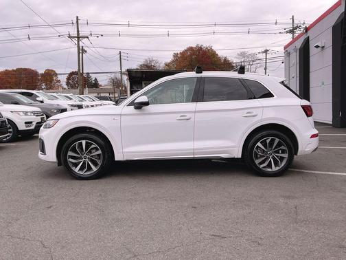 2024 Audi Q5 45 S line Premium Plus