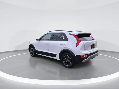 2023 Kia Niro EX
