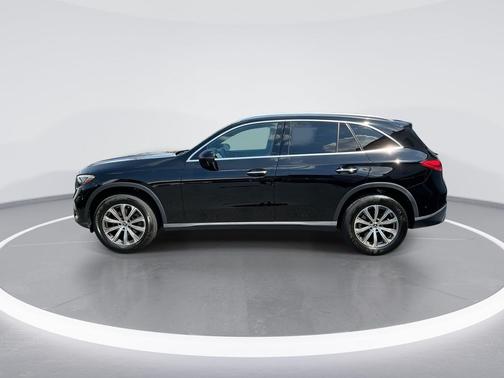 Black 2024 Mercedes-Benz GLC 300 4MATIC