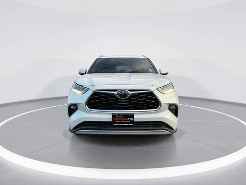 2020 Toyota Highlander Platinum
