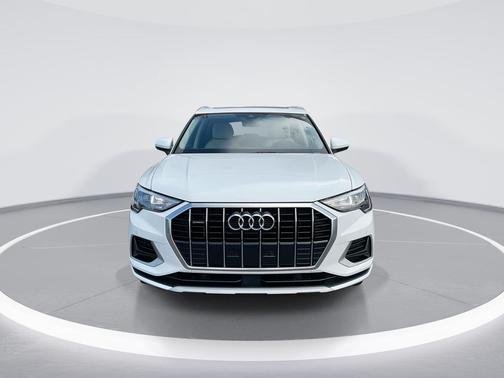 White 2020 Audi Q3 45 Premium