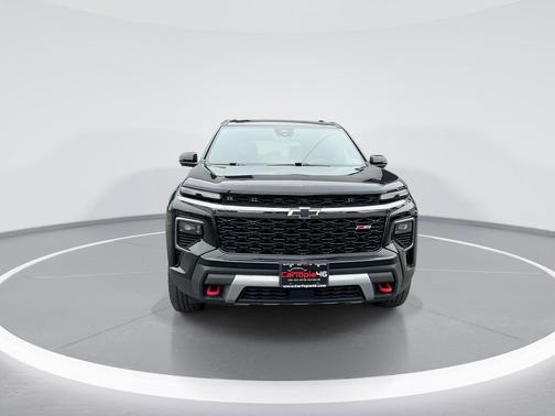 Mosaic Black Metallic 2024 Chevrolet Traverse AWD Z71