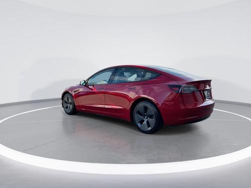 2022 Tesla Model 3 Standard Range