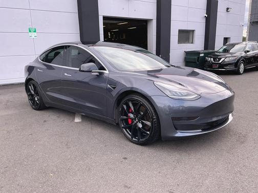 2020 Tesla Model 3 Performance