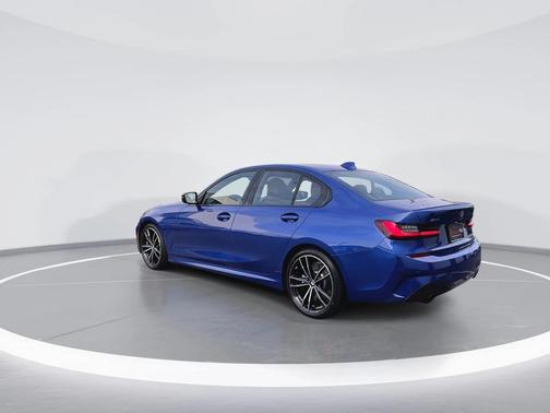 2022 BMW 330 xDrive