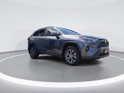 2023 Toyota RAV4 Hybrid XLE Premium
