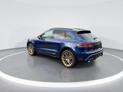 Blue 2023 Porsche Macan Macan