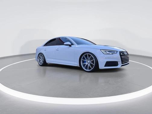 2017 Audi A4 2.0T Premium Plus