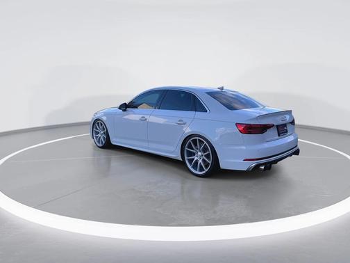 2017 Audi A4 2.0T Premium Plus