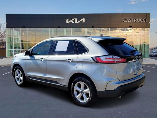 Iconic Silver 2020 Ford Edge SE