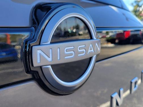 2024 Nissan Pathfinder Platinum 4WD