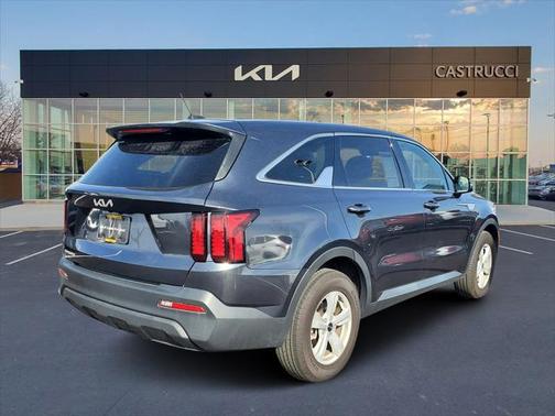 2023 Kia Sorento LX